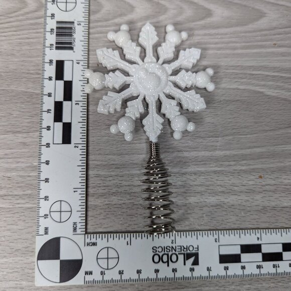 2021 Hallmark Keepsake Disney Miniature Mickey Tree Topper & Skirt Mickey Mouse - Picture 10 of 15